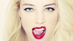 maquillage des yeux bleus - amber heard yeux bleus