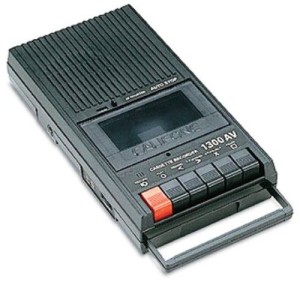 magnétophone à k7 - magnétophone à cassettes - magnétophone touche orange - tape recorder